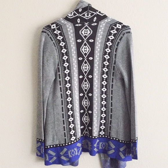 Everly Open Front Bohemian Navajo Aztec Blue Cardigan Size Small - Picture 2 of 3